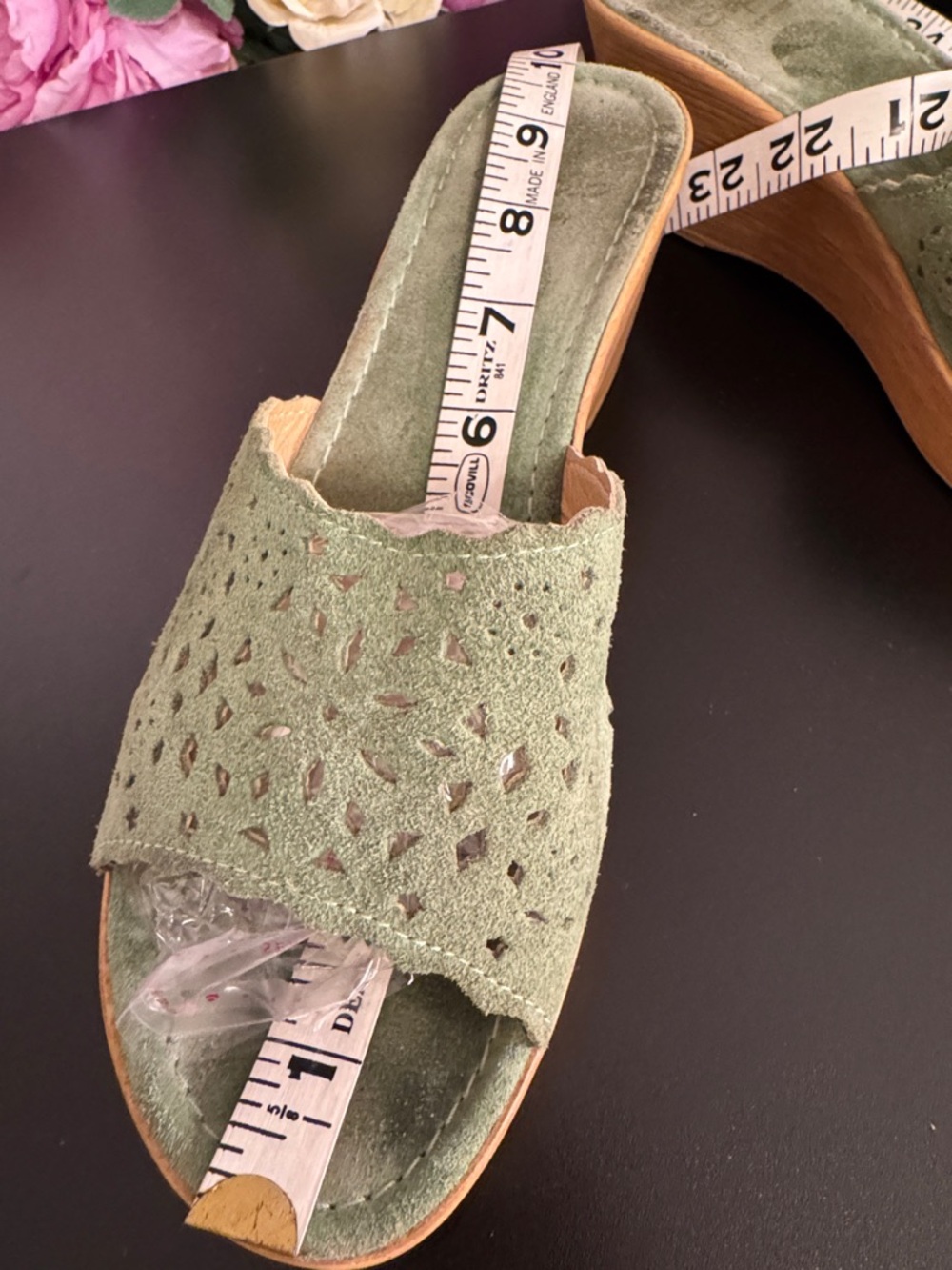 Sotto Sopra Green Suede Laser-Cut Open-Toe Wedge Mules - Picture 7 of 8